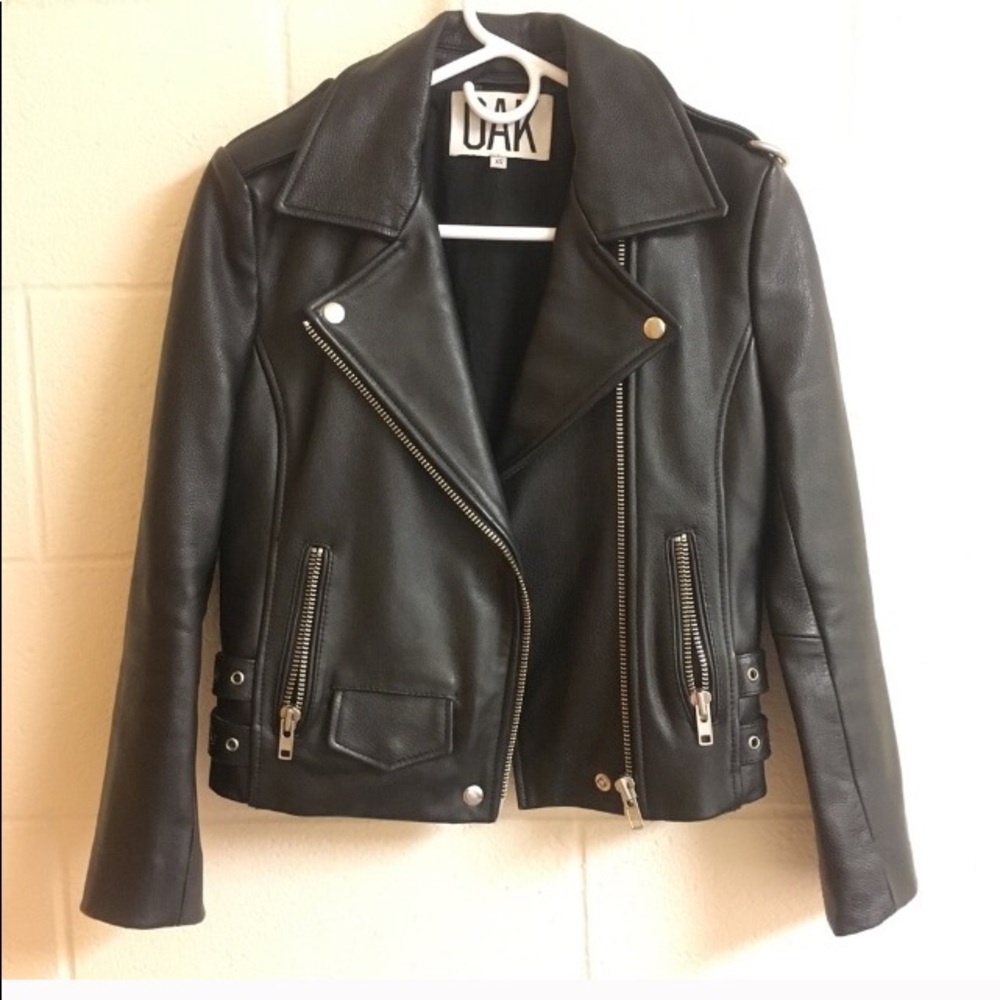 Meet your Posher, Anahita